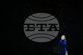 Спектакъл - ПоетиТе и сезоните