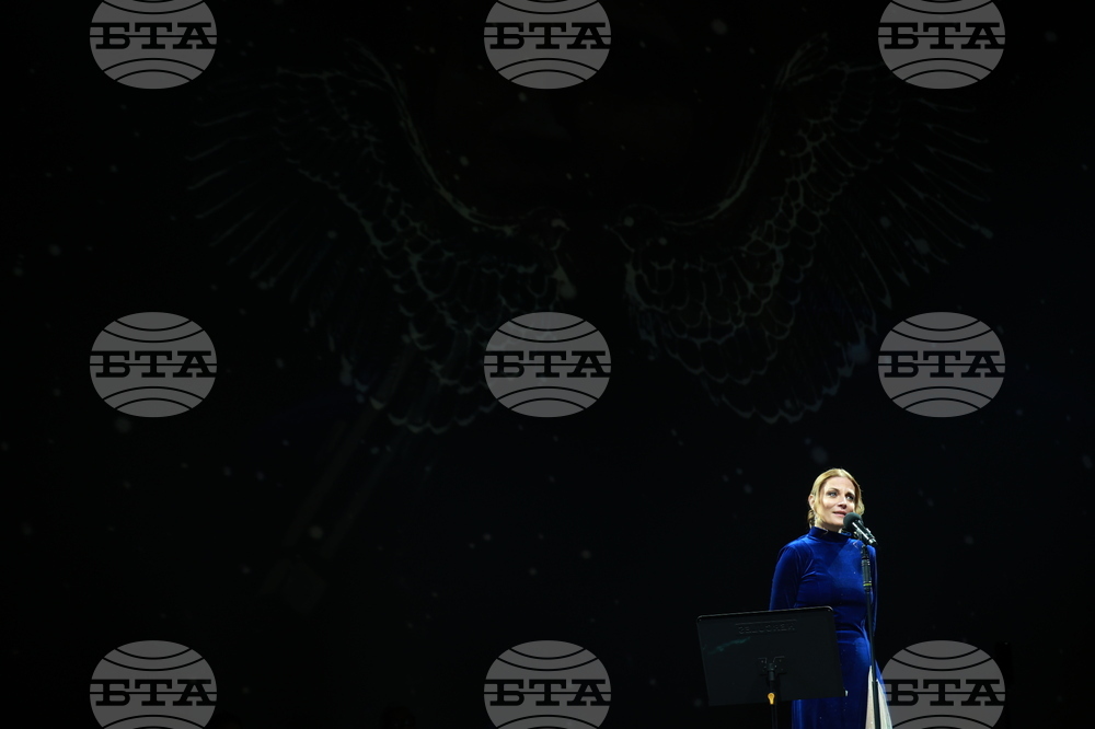 Спектакъл - ПоетиТе и сезоните