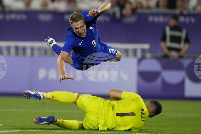 Борнемут привлече ляв защитник от Рен, трансферът на Милош Керкез в Ливърпул изглежда сигурен