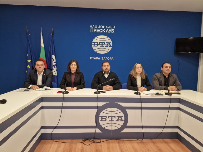 Пресконференция на общински съветници от ПП "Възраждане" в Стара Загора
