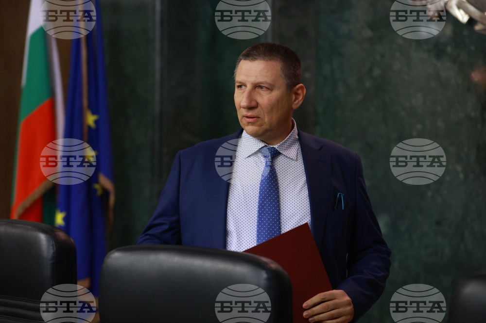 Не трябва с лека ръка да се отказваме от мярката за отнемане на автомобили от шофьори, употребили алкохол или наркотици, каза Борислав Сарафов