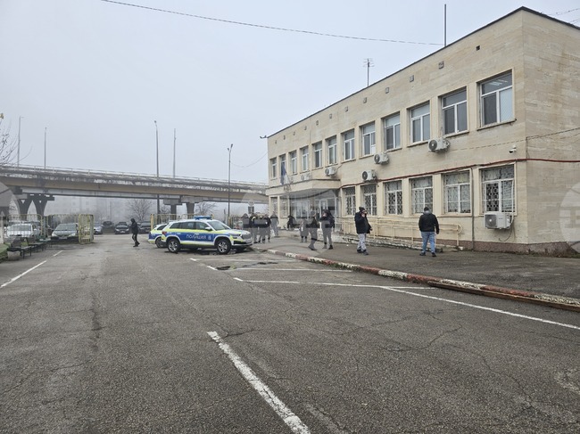 Над 130 автомобила са проверили екипите на „Пътна полиция“ в област Враца по време на студентския празник