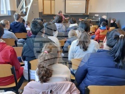 Филмът „Пет разказа за вярата“ събра ученици, родители и учители в училище „Пейо Яворов“ в Брюксел