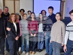 Филмът „Пет разказа за вярата“ събра ученици, родители и учители в училище „Пейо Яворов“ в Брюксел