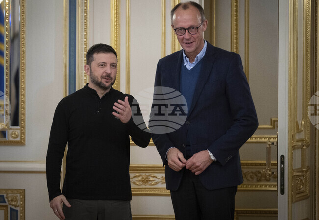 Зеленски се срещна с германския опозиционен лидер Мерц в Мюнхен