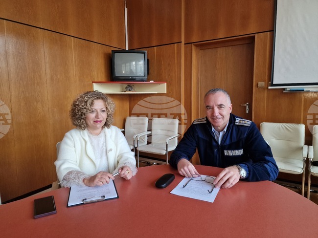 Над 300 нарушения на водачи и пешеходци констатираха пътните полицаи за седмица в област Смолян, каза главен инспектор Пламен Йорданов