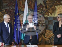 „20 години от присъединяването на Република България към НАТО“ - пощенска марка и специален пощенски печат