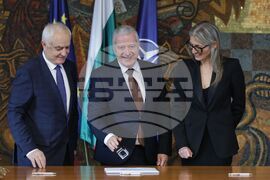 „20 години от присъединяването на Република България към НАТО“ - пощенска марка и специален пощенски печат