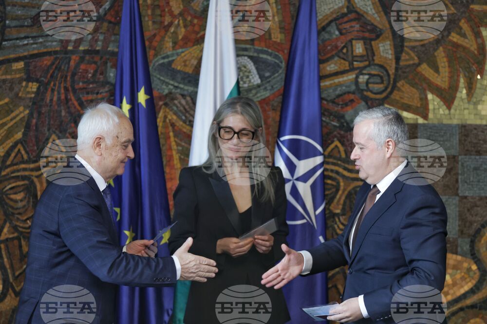 „20 години от присъединяването на Република България към НАТО“ - пощенска марка и специален пощенски печат