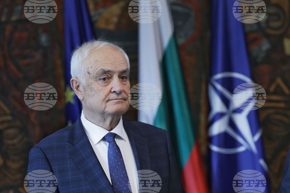 Defence Minister Atanas Zapryanov to Participate in NATO Defence Ministers' Meeting