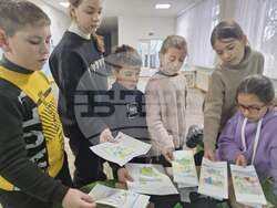 Снимки: фейсбук страници на лицеите в българските села Ровное и Петровка от Бесарабската община, Болградски район