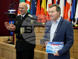 Варна - ВМС - награди „Клуб Океан”