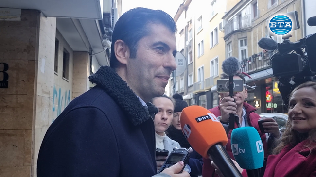  "Продължаваме промяната" ще вземе решение на Националния съвет дали да преговаря с ГЕРБ-СДС за съставяне на правителство, каза Кирил Петков