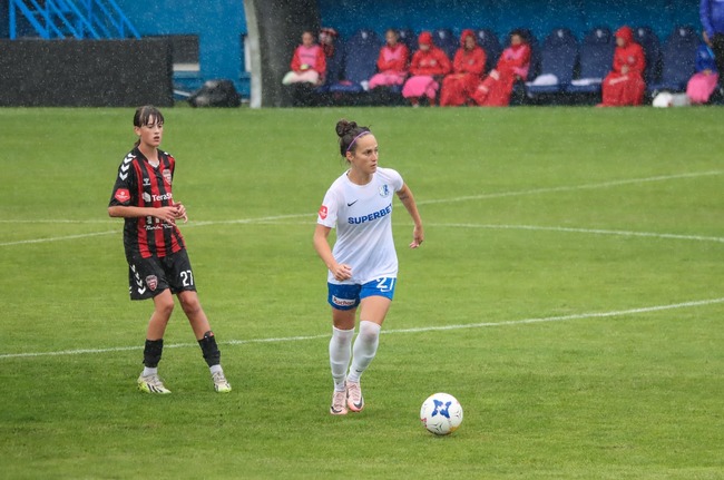 Николета Бойчева победи Димитра Иванова в "българското дерби" за Купата на Румъния по футбол за жени