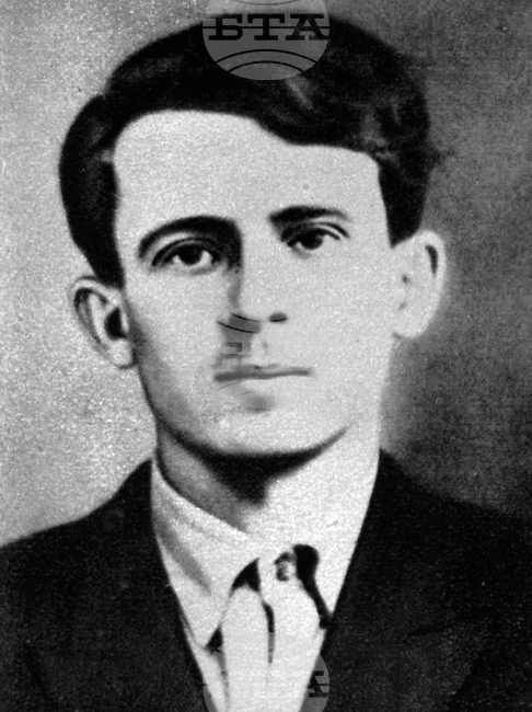 Адалберт Антонов (Малчика)