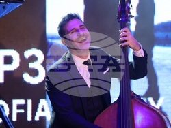 Живко Петров Трио (JP3) - Beyond the flesh - нов албум - представяне