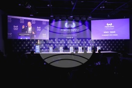 „Пауърс Съмит" - форум