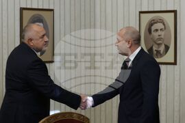 Президент - ГЕРБ-СДС - консултации