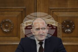 Президент - ГЕРБ-СДС - консултации