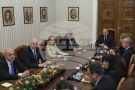 Президент - ГЕРБ-СДС - консултации