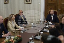 Президент - ГЕРБ-СДС - консултации