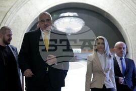 Президент - ГЕРБ-СДС - консултации