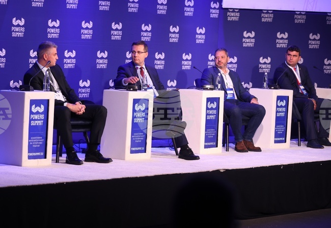 „Пауърс Съмит" - форум - Парламентарна сесия „Чувам ви“