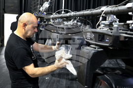 Варна - сцена „Филиал“ на Варненския драматичен театър „Стоян Бъчваров“ - теч от покрива