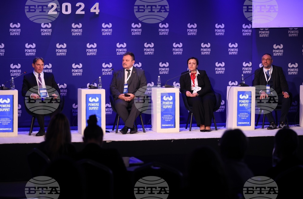 Politicians Make Proposals for Handling Demographic Crisis, Improving Healthcare at 4th Powers Summit