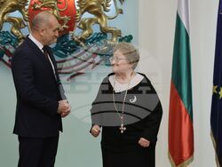 Президент - церемония - награди