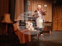 Бургас - „Остани за закуска" - театър - репетиция