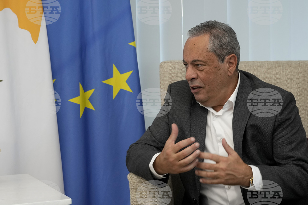 Министрите на отбраната на Кипър и Великобритания обсъдиха засилване на сътрудничеството по въпросите за сигурността