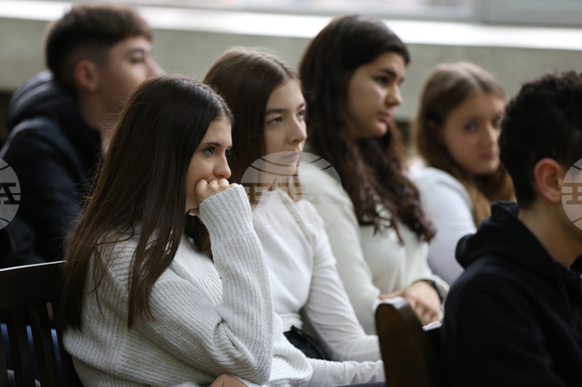 Под надслов „Бизнесът е игра, която учим заедно“ в Благоевград организират детски бизнес клуб