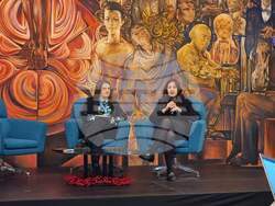 Софийският международен панаир на книгата ще бъде открит тази вечер. На снимката: Гергана Панчева и Десислава Алексиева. Снимка: Гергана Николова / БТА