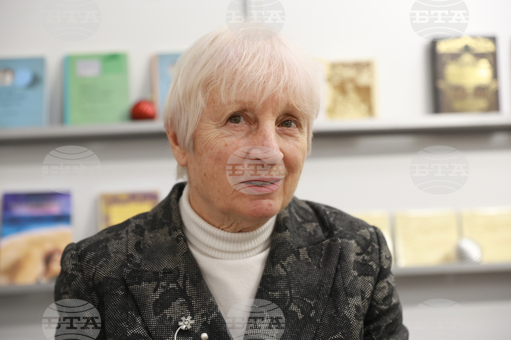 Коледен панаир на книгата - Роза Боянова