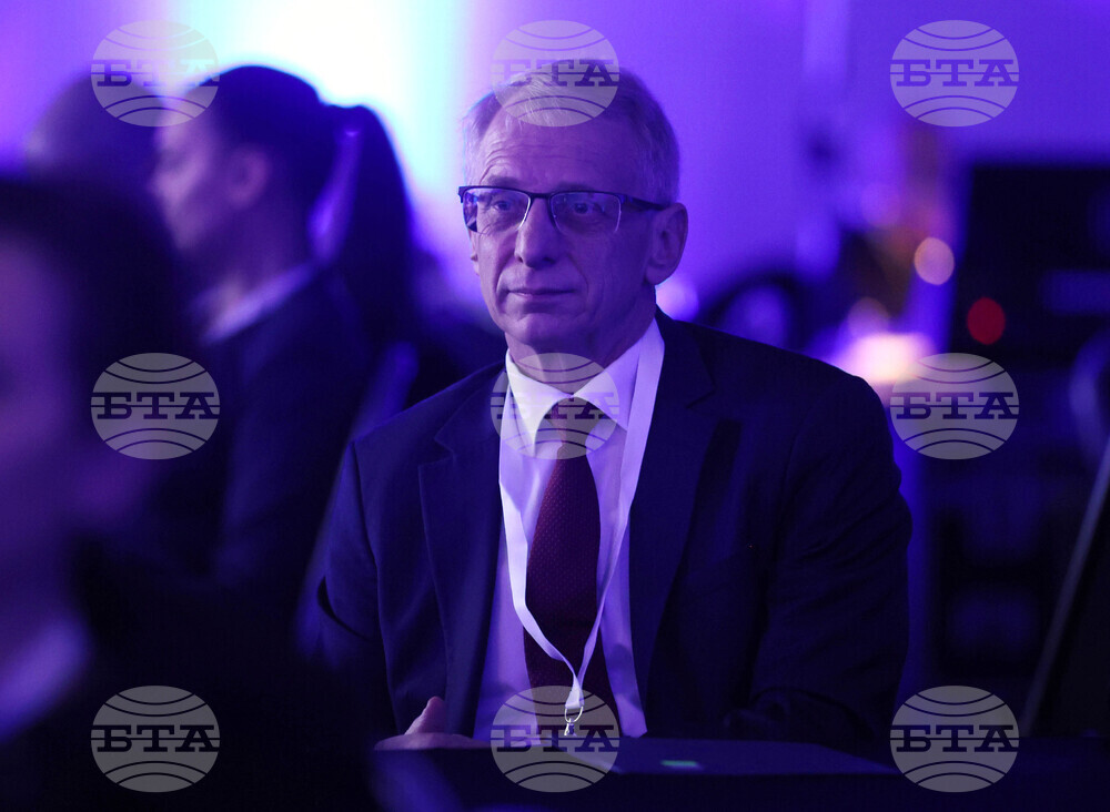 „Пауърс Съмит" (Powers Summit) - форум - панел "Браншови организации"