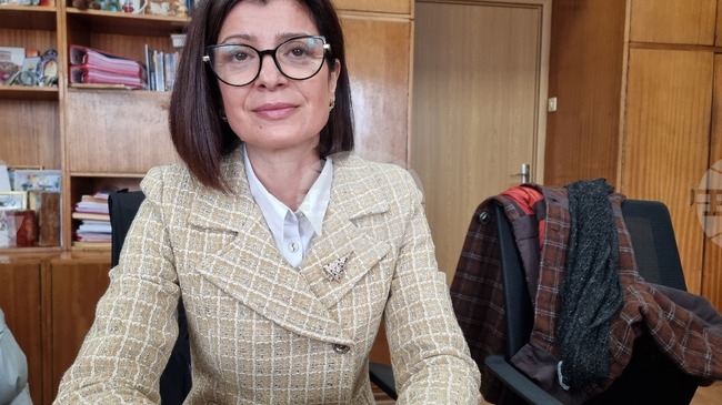 Близо 1500 зрелостници се явиха на задължителните държавните зрелостни изпити в област Сливен