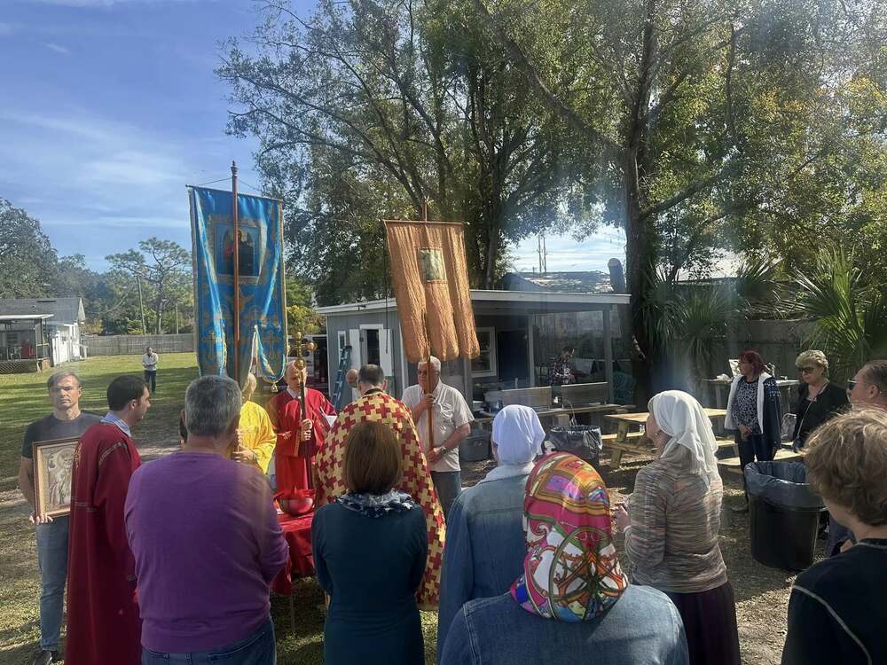 Празникът на свети Николай Чудотворец бе отбелязан в Българската православна църква „Свети Георги Победоносец“ в Орландо