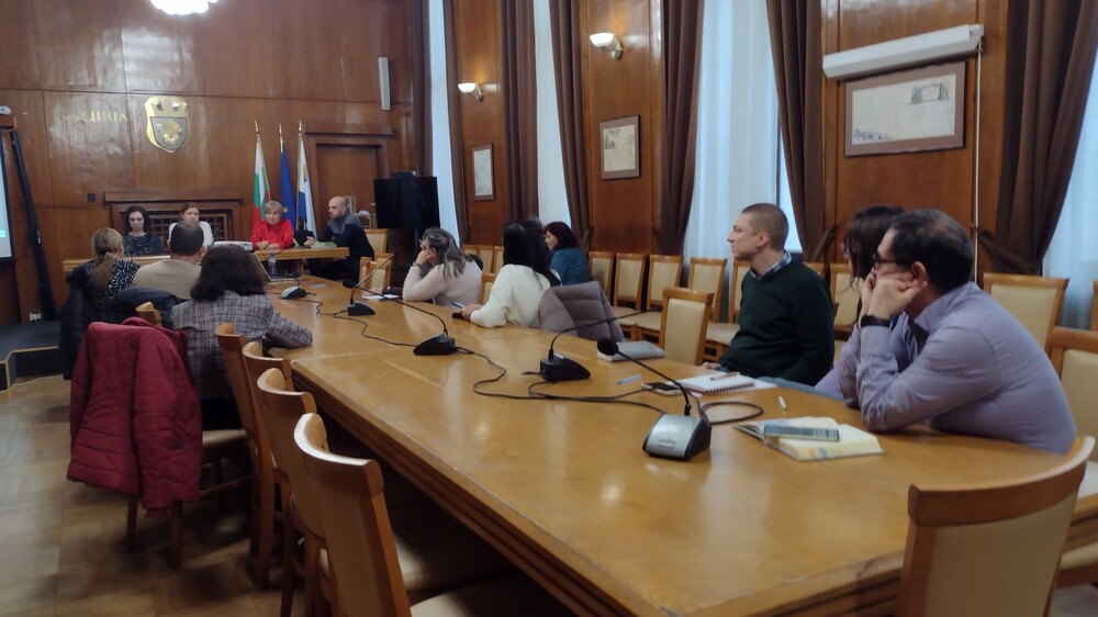 Ценовите оферти за саниране на 19 сгради в Бургас бяха отворени