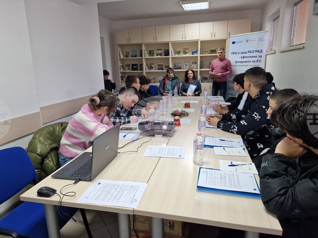 Ученици от Разград се включиха в Националната кампания „Детективи на европейски проекти“