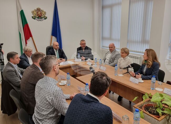 Ямбол - „Тенево Солар Технолодижис” ЕАД - соларен парк - среща