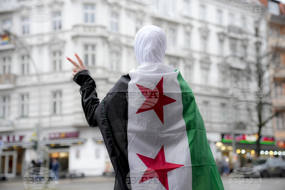  Сирийските бежанци в Германия, към този момент забележителен съставен елемент от трудовия пазар в страната, не бързат да се върнат в родината си 