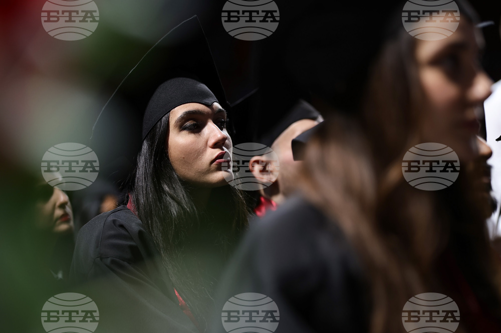 Пловдив - Медицински университет - абсолвенти - дипломи - тържествена церемония