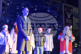 Ямбол - Коледна украса - запалване светлини