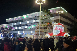 Ямбол - Коледна украса - запалване светлини