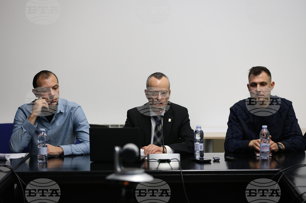 Кметът на Благоевград и представители на бизнеса обсъдиха предложението за увеличение на данъци и такси в сферата на туризма