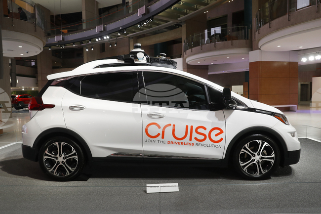 "Дженерал мотърс" спира проект за самоуправляващи се таксита след вложени близо 10 млрд. долара