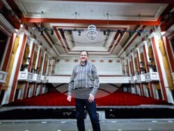 Тенорът Пеньо Пирозов пред БТА, снимка – Даниел Димитров/БТА