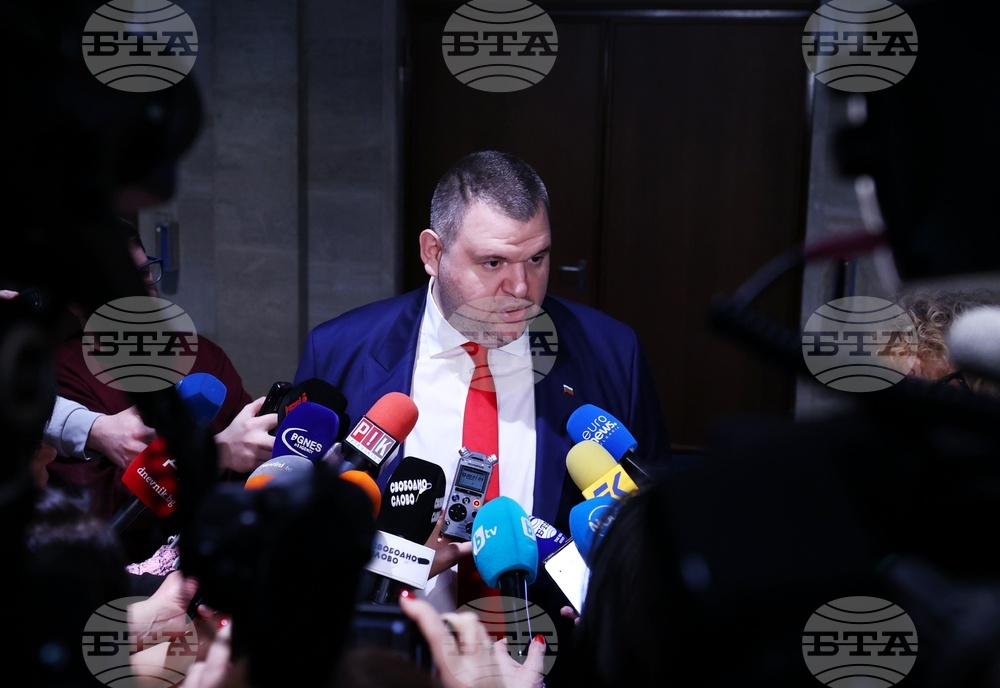 Народно събрание - кулоари - Делян Пеевски - брифинг