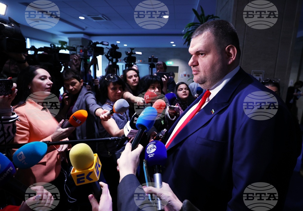 Народно събрание - кулоари - Делян Пеевски - брифинг